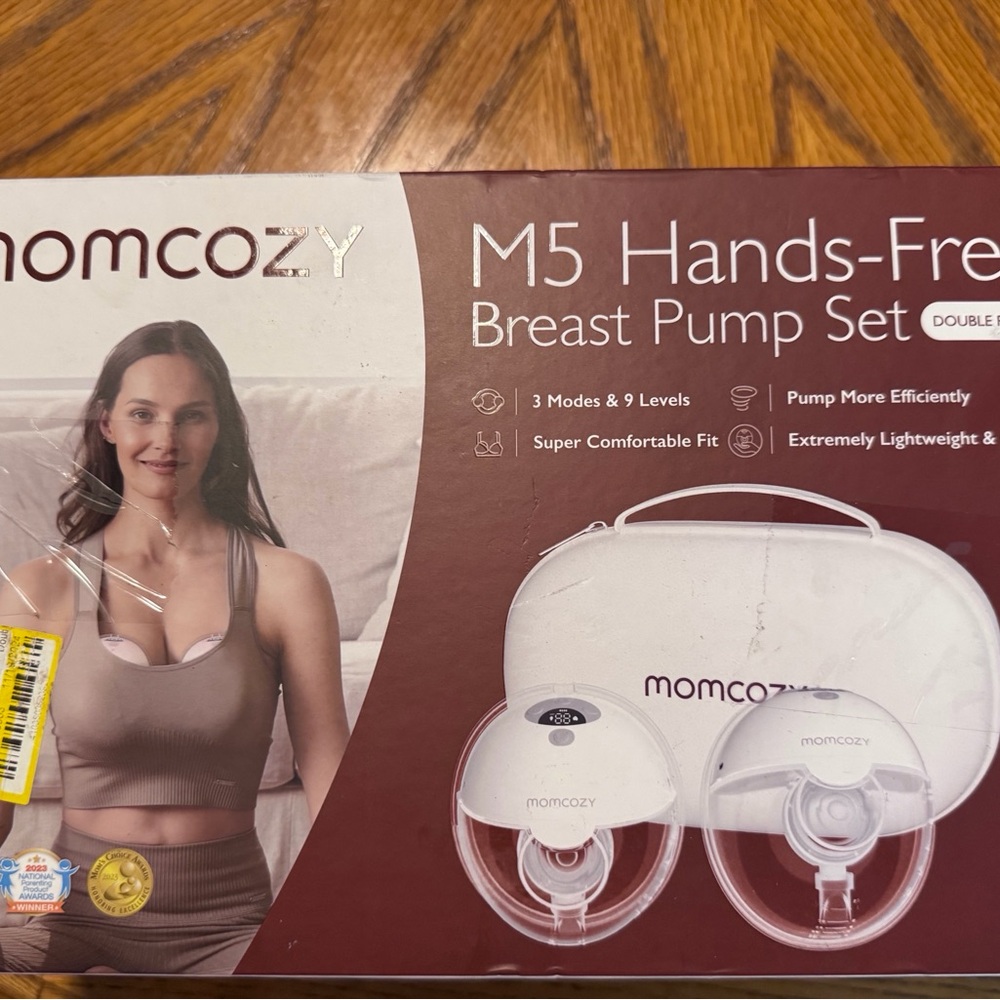 Momcozy M5 Hands-Free Breast Pump Set - White